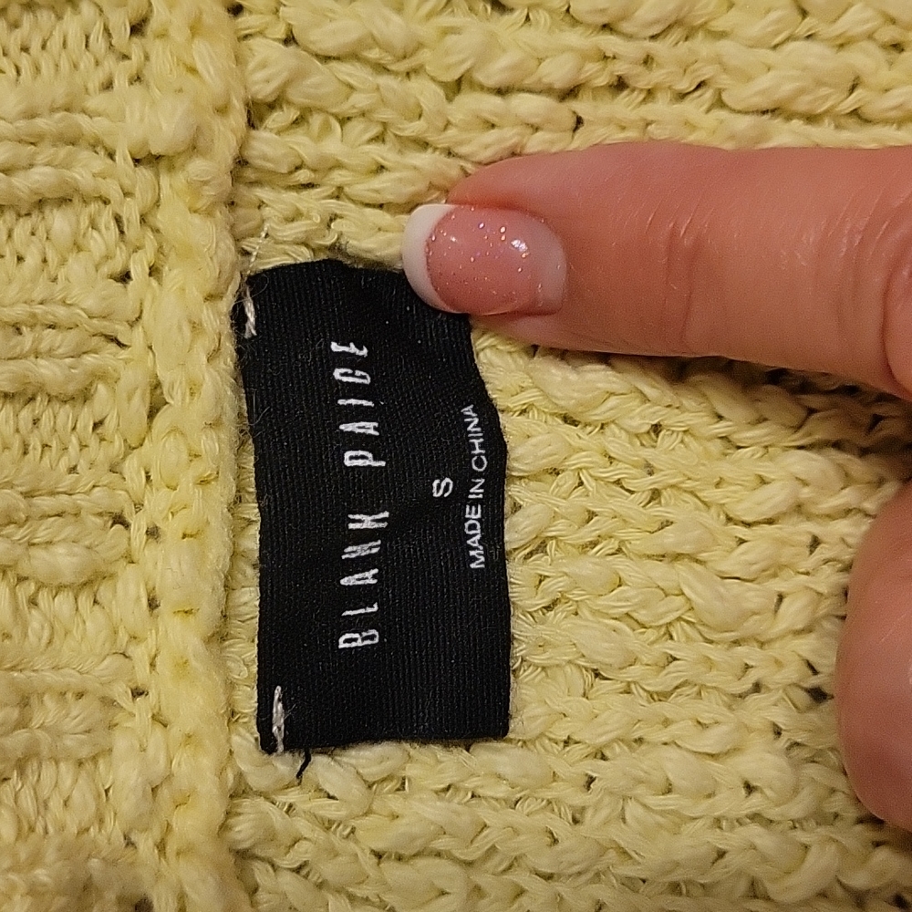 Ladies Pullover - Picture 3 of 4